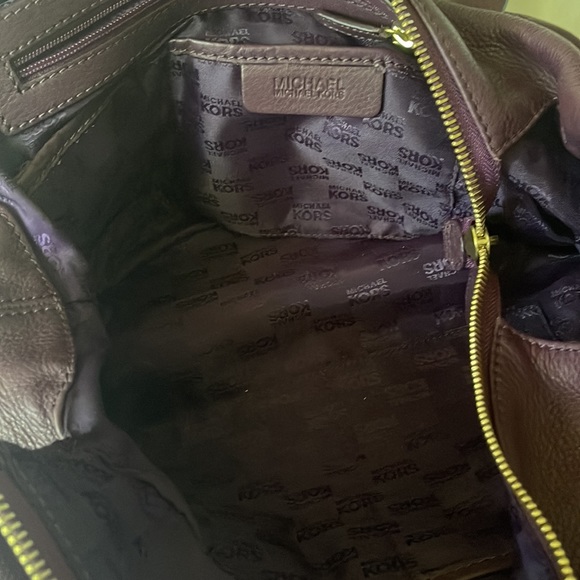 Michael kors pebbled leather purple hobo bag as new - Picture 6 of 9